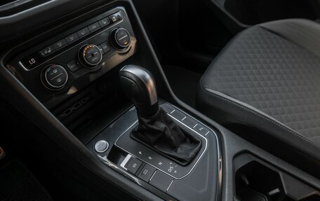 Volkswagen Tiguan II, 2020 год, 2 199 000 рублей, 9 фотография