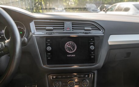 Volkswagen Tiguan II, 2020 год, 2 199 000 рублей, 7 фотография