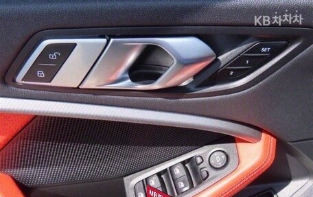 BMW 1 серия, 2022 год, 2 380 000 рублей, 13 фотография