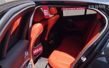 BMW 1 серия, 2022 год, 2 380 000 рублей, 11 фотография