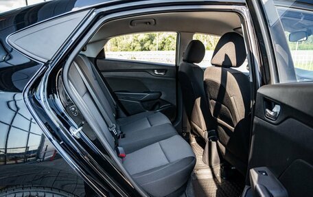 Hyundai Solaris II рестайлинг, 2022 год, 1 800 000 рублей, 11 фотография