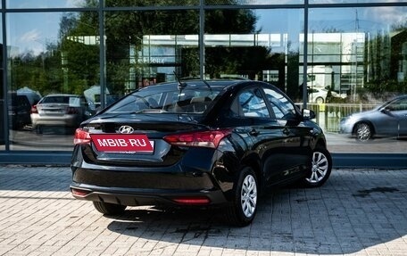 Hyundai Solaris II рестайлинг, 2022 год, 1 800 000 рублей, 5 фотография