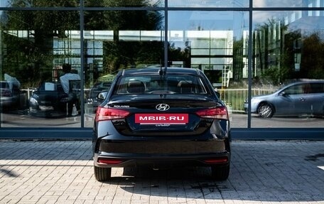 Hyundai Solaris II рестайлинг, 2022 год, 1 800 000 рублей, 4 фотография
