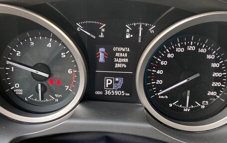 Toyota Land Cruiser 200, 2013 год, 3 500 000 рублей, 8 фотография