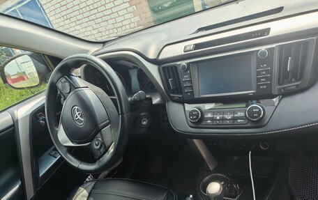 Toyota RAV4, 2016 год, 2 103 000 рублей, 5 фотография