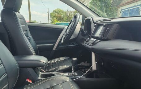 Toyota RAV4, 2016 год, 2 103 000 рублей, 3 фотография