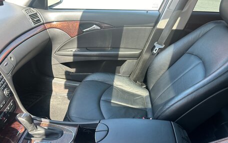 Mercedes-Benz E-Класс, 2006 год, 950 000 рублей, 20 фотография
