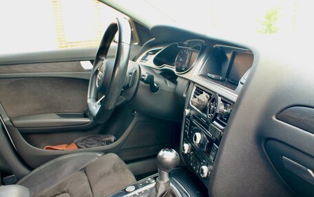 Audi A4, 2013 год, 1 990 000 рублей, 24 фотография