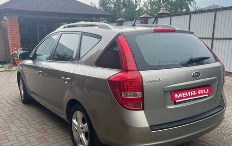 KIA cee'd I рестайлинг, 2010 год, 740 000 рублей, 4 фотография