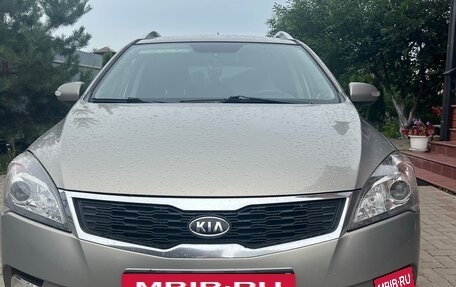 KIA cee'd I рестайлинг, 2010 год, 740 000 рублей, 2 фотография