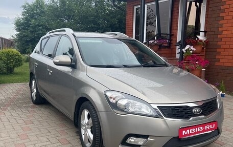 KIA cee'd I рестайлинг, 2010 год, 740 000 рублей, 6 фотография