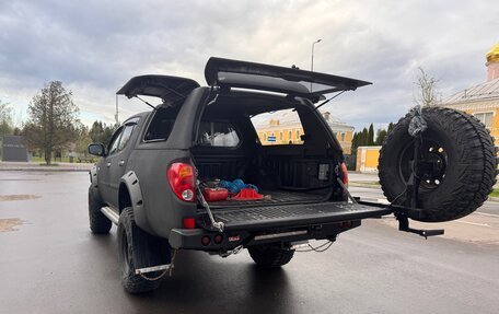 Mitsubishi L200 IV рестайлинг, 2014 год, 3 200 000 рублей, 4 фотография