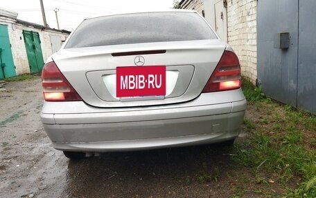 Mercedes-Benz C-Класс, 2002 год, 750 000 рублей, 2 фотография