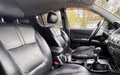Mitsubishi L200 IV рестайлинг, 2014 год, 3 200 000 рублей, 8 фотография
