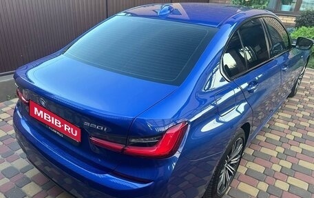BMW 3 серия, 2020 год, 3 000 000 рублей, 3 фотография