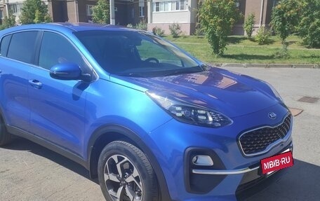 KIA Sportage IV рестайлинг, 2020 год, 2 150 000 рублей, 2 фотография