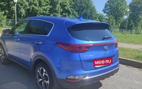 KIA Sportage IV рестайлинг, 2020 год, 2 150 000 рублей, 10 фотография