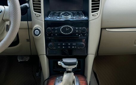 Infiniti QX70, 2014 год, 1 888 888 рублей, 13 фотография
