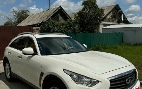 Infiniti QX70, 2014 год, 1 888 888 рублей, 3 фотография