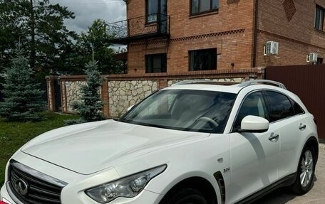 Infiniti QX70, 2014 год, 1 888 888 рублей, 2 фотография