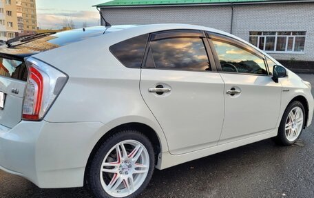 Toyota Prius, 2012 год, 1 200 000 рублей, 4 фотография
