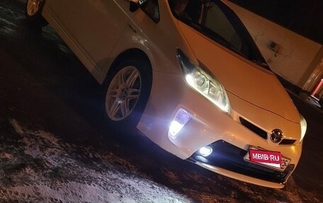 Toyota Prius, 2012 год, 1 200 000 рублей, 3 фотография