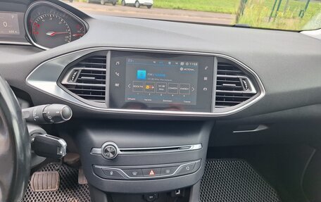 Peugeot 308 II, 2018 год, 1 200 000 рублей, 14 фотография