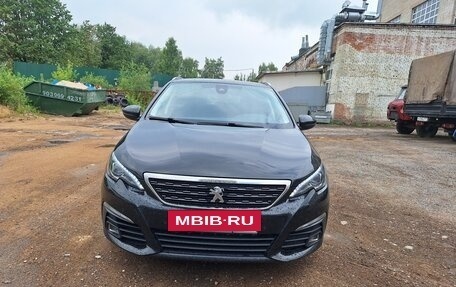 Peugeot 308 II, 2018 год, 1 200 000 рублей, 2 фотография