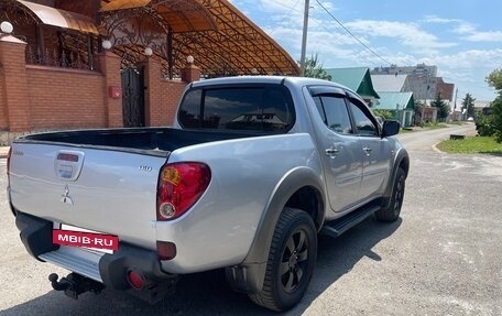 Mitsubishi L200 IV рестайлинг, 2007 год, 1 100 000 рублей, 6 фотография