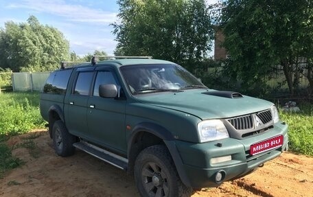Mitsubishi L200 III рестайлинг, 2005 год, 680 000 рублей, 1 фотография