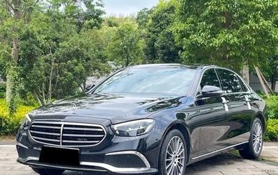 Mercedes-Benz E-Класс, 2022 год, 4 200 000 рублей, 1 фотография