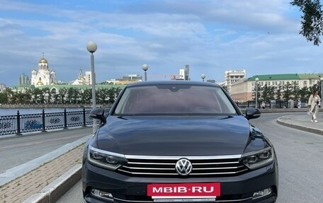 Volkswagen Passat B8 рестайлинг, 2019 год, 2 850 000 рублей, 4 фотография