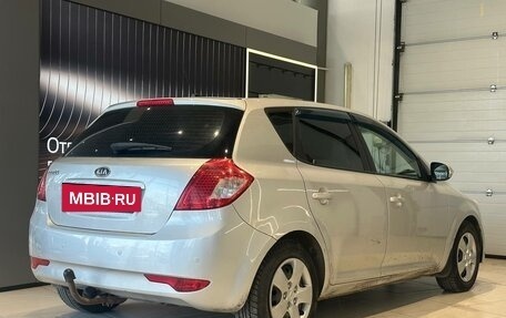 KIA cee'd I рестайлинг, 2011 год, 695 000 рублей, 12 фотография