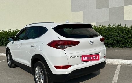 Hyundai Tucson III, 2018 год, 2 200 000 рублей, 10 фотография
