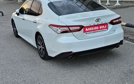 Toyota Camry, 2020 год, 3 000 000 рублей, 3 фотография