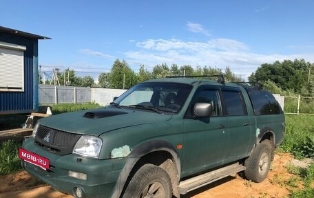 Mitsubishi L200 III рестайлинг, 2005 год, 680 000 рублей, 4 фотография