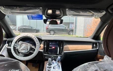 Volvo S90 II рестайлинг, 2025 год, 5 945 000 рублей, 11 фотография