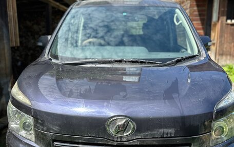 Toyota Voxy II, 2008 год, 1 550 000 рублей, 4 фотография