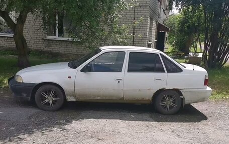 Daewoo Nexia I рестайлинг, 2004 год, 70 000 рублей, 3 фотография