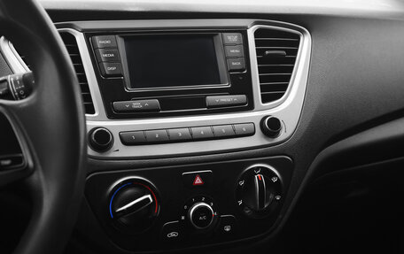 Hyundai Solaris II рестайлинг, 2019 год, 659 000 рублей, 8 фотография