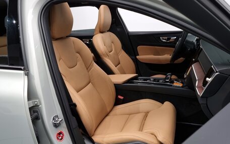 Volvo V60 Cross Country II, 2021 год, 3 706 000 рублей, 20 фотография