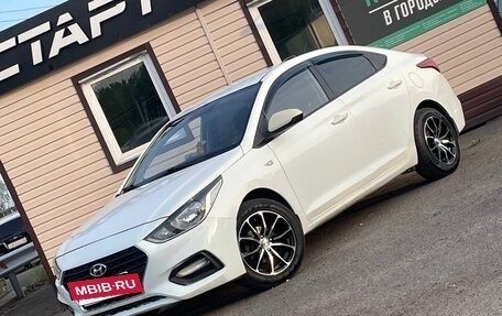 Hyundai Solaris II рестайлинг, 2017 год, 799 999 рублей, 2 фотография