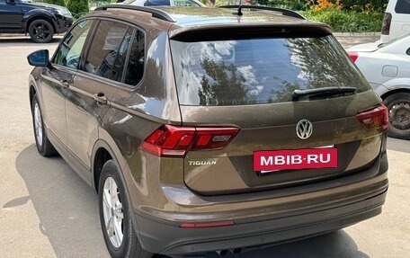 Volkswagen Tiguan II, 2019 год, 2 590 000 рублей, 3 фотография