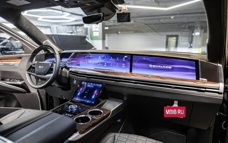 Cadillac Escalade V, 2025 год, 23 500 000 рублей, 13 фотография