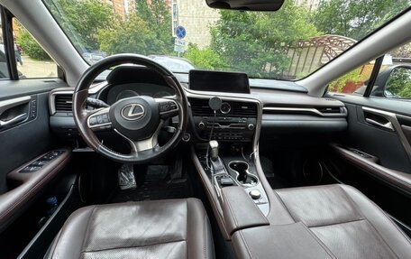 Lexus RX IV рестайлинг, 2019 год, 4 600 000 рублей, 7 фотография