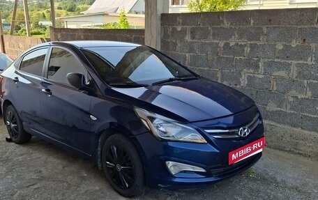 Hyundai Solaris II рестайлинг, 2015 год, 942 000 рублей, 2 фотография