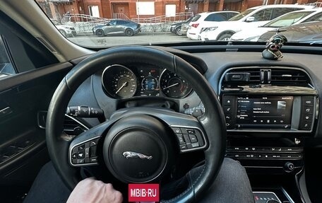 Jaguar XE I рестайлинг, 2017 год, 2 050 000 рублей, 9 фотография