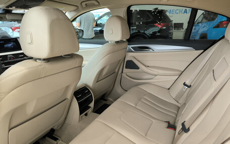 BMW 5 серия, 2018 год, 3 050 000 рублей, 12 фотография