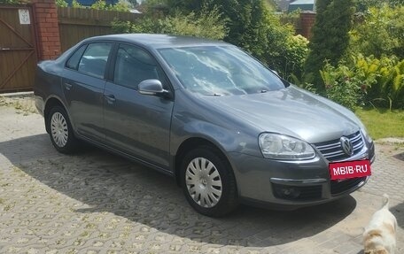 Volkswagen Jetta VI, 2009 год, 588 000 рублей, 2 фотография