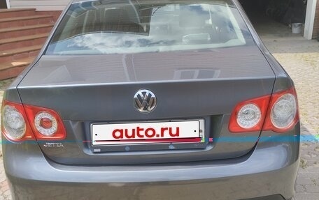 Volkswagen Jetta VI, 2009 год, 588 000 рублей, 3 фотография